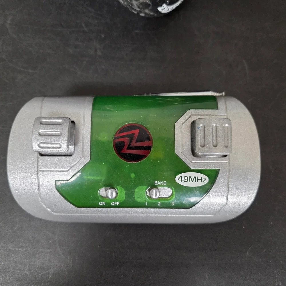 Ridemakerz RC Monster Truck Flatbed Semi 49MHz For Parts Untested As is